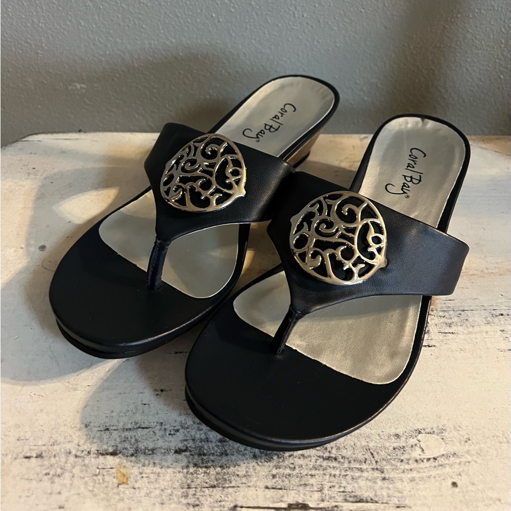 Coral Bay Wedge Sandals Size 8 NWOT